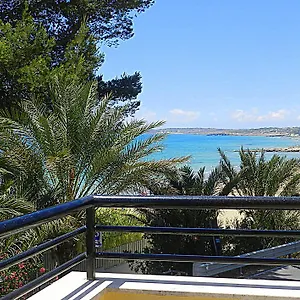 The White Rocks Lido di Noto